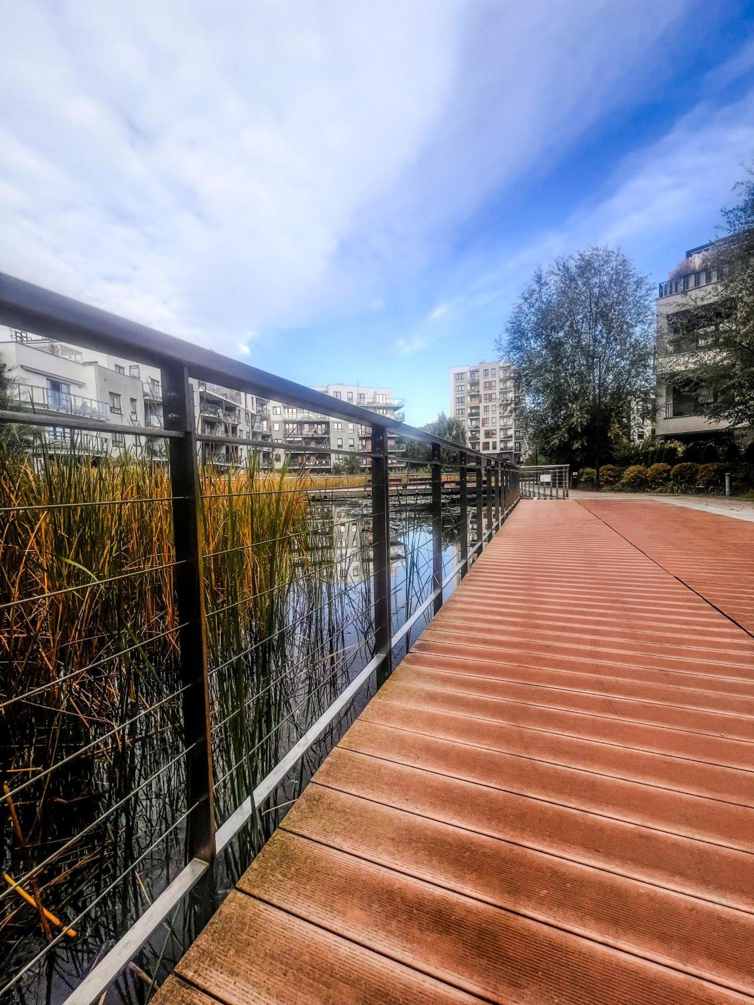 Lake Park Apartament With Free Parking Airport Netflix Leilighet Warszawa Eksteriør bilde
